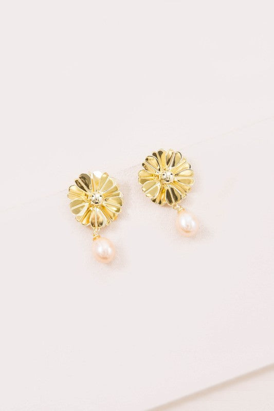 Saylor Drop Pearl Earrings