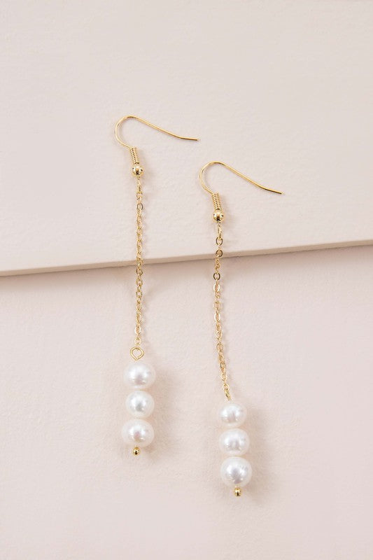 Isla Pearl Earrings